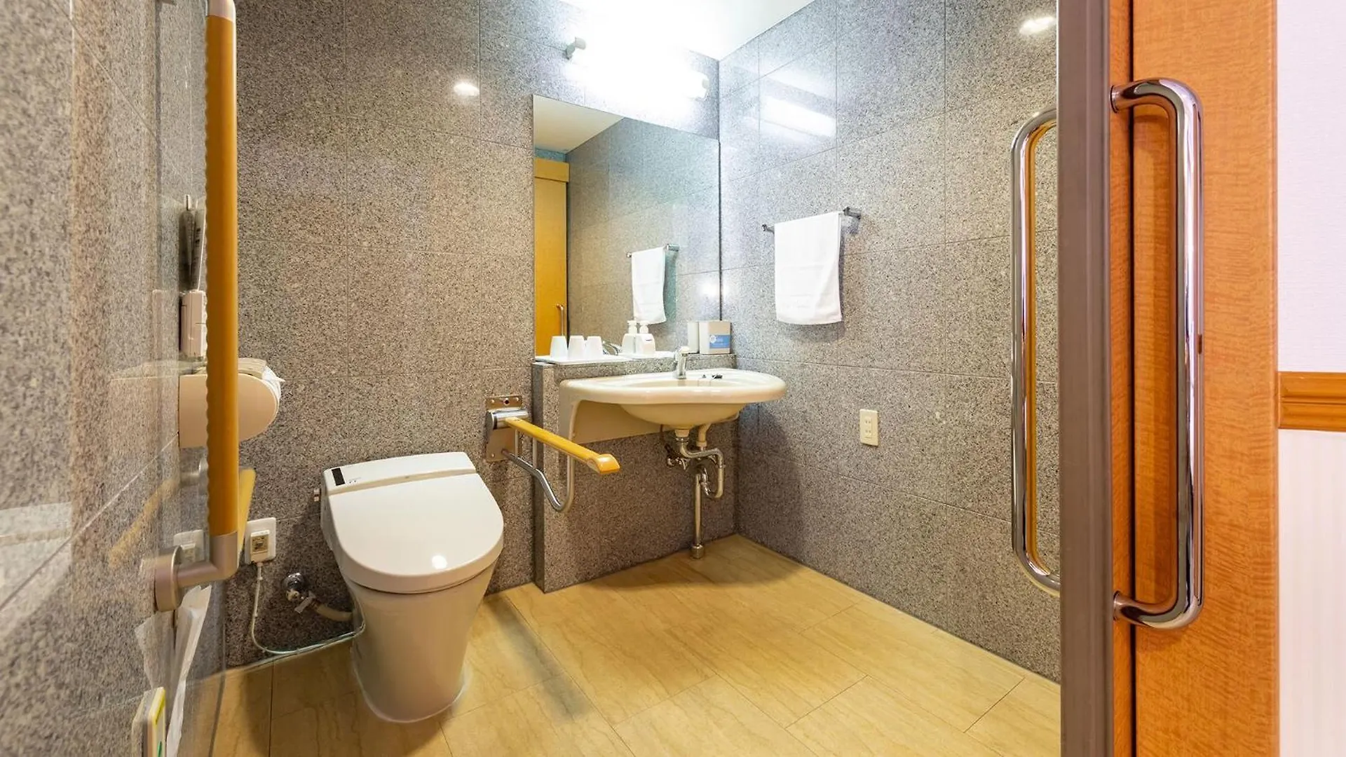 Hotel Toyoko Inn Hokkaido Sapporo-Eki Minami-Guchi